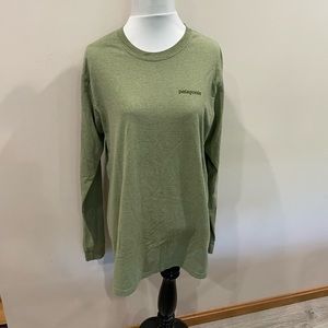 Patagonia responsibili-tee size M